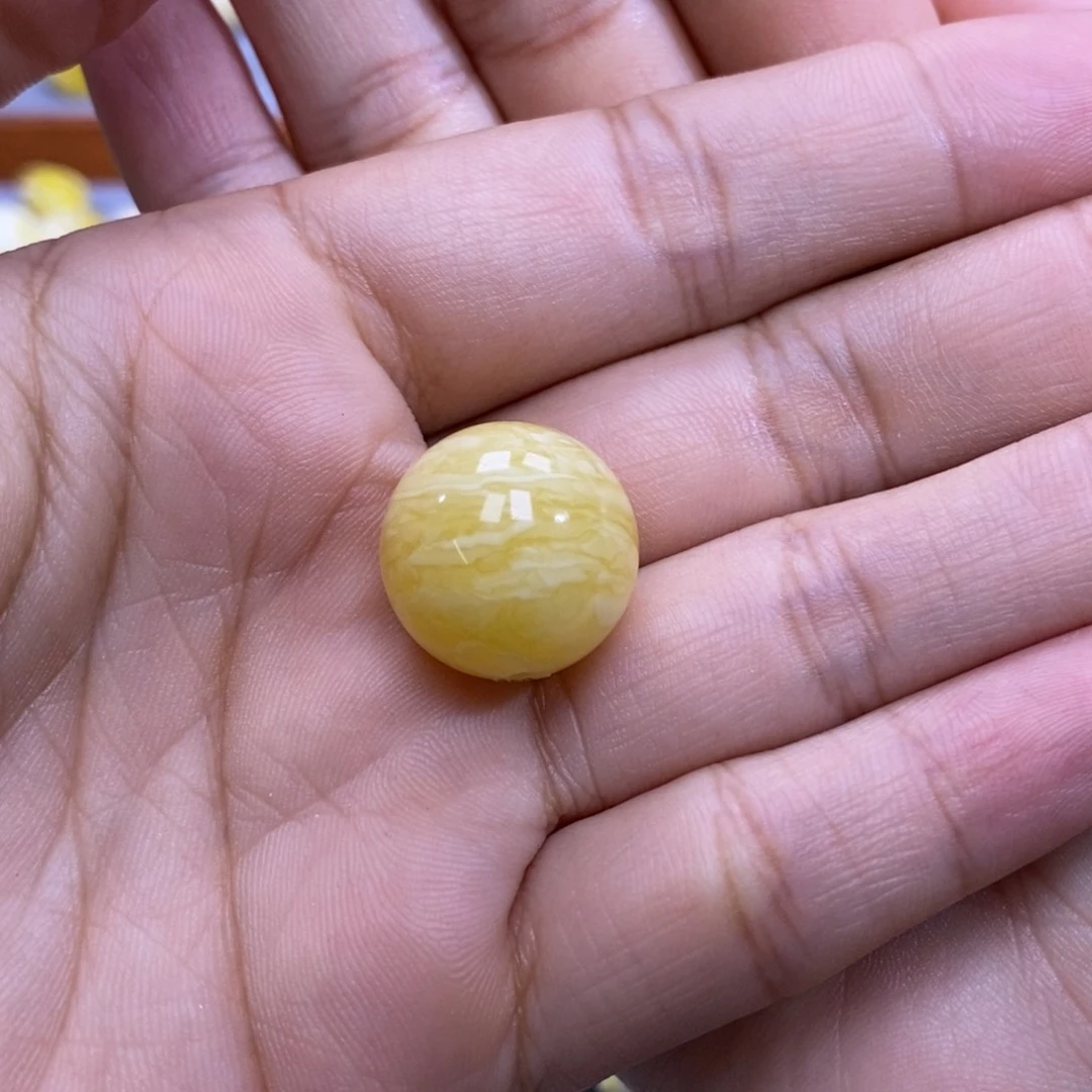 琥珀未镶嵌珠宝奇石17.5