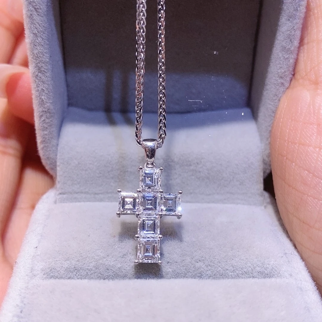 颈饰钻石18K金镶嵌k白方糖满钻十字架