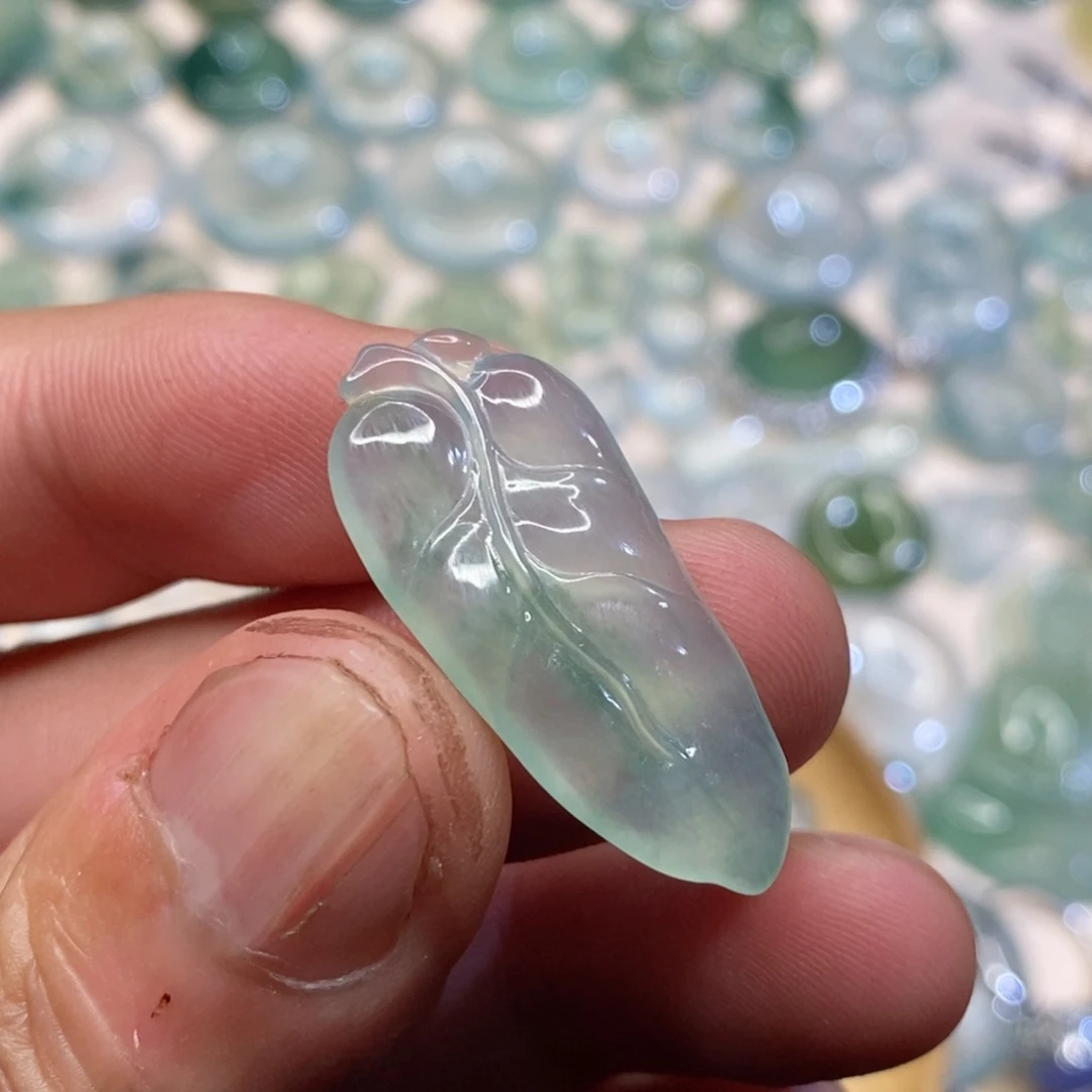 未镶嵌定制翡翠翡翠