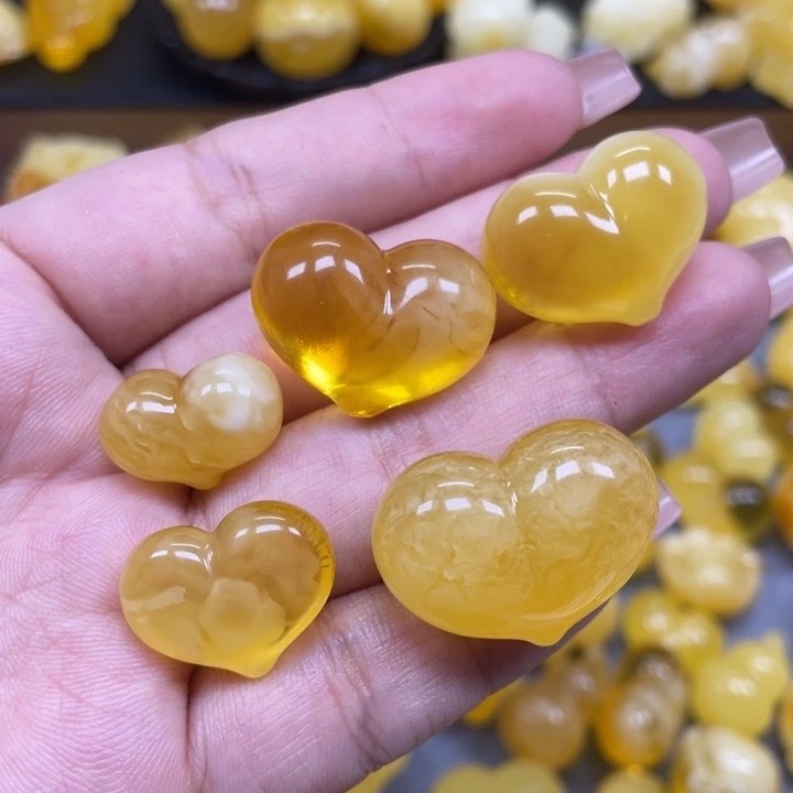 垚***烬琥珀未镶嵌珠宝奇石