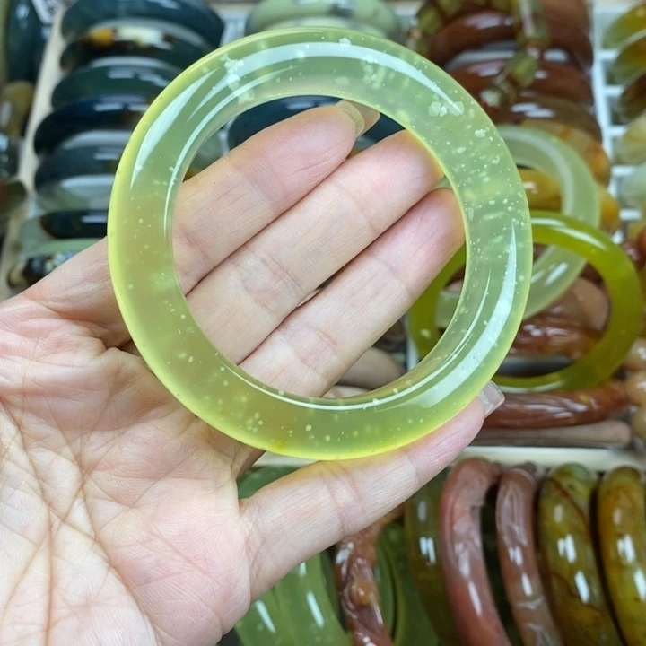 蛇纹石玉手镯未镶嵌58