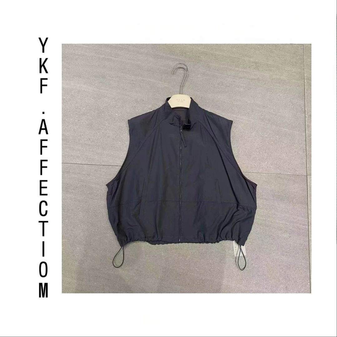 休闲宽松简约显瘦百搭抽绳拉链短外套A9686