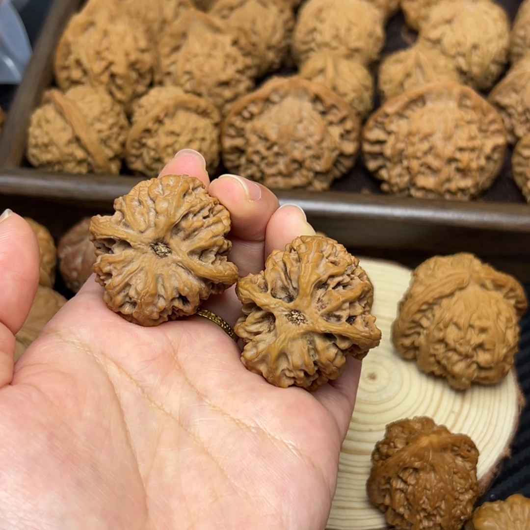 吊坠文玩核桃苹果园