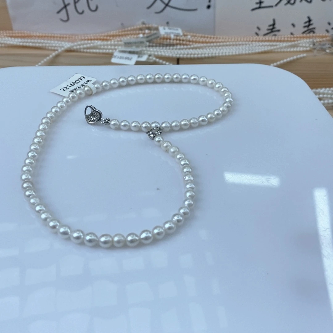 未镶嵌颈饰淡水珍珠
