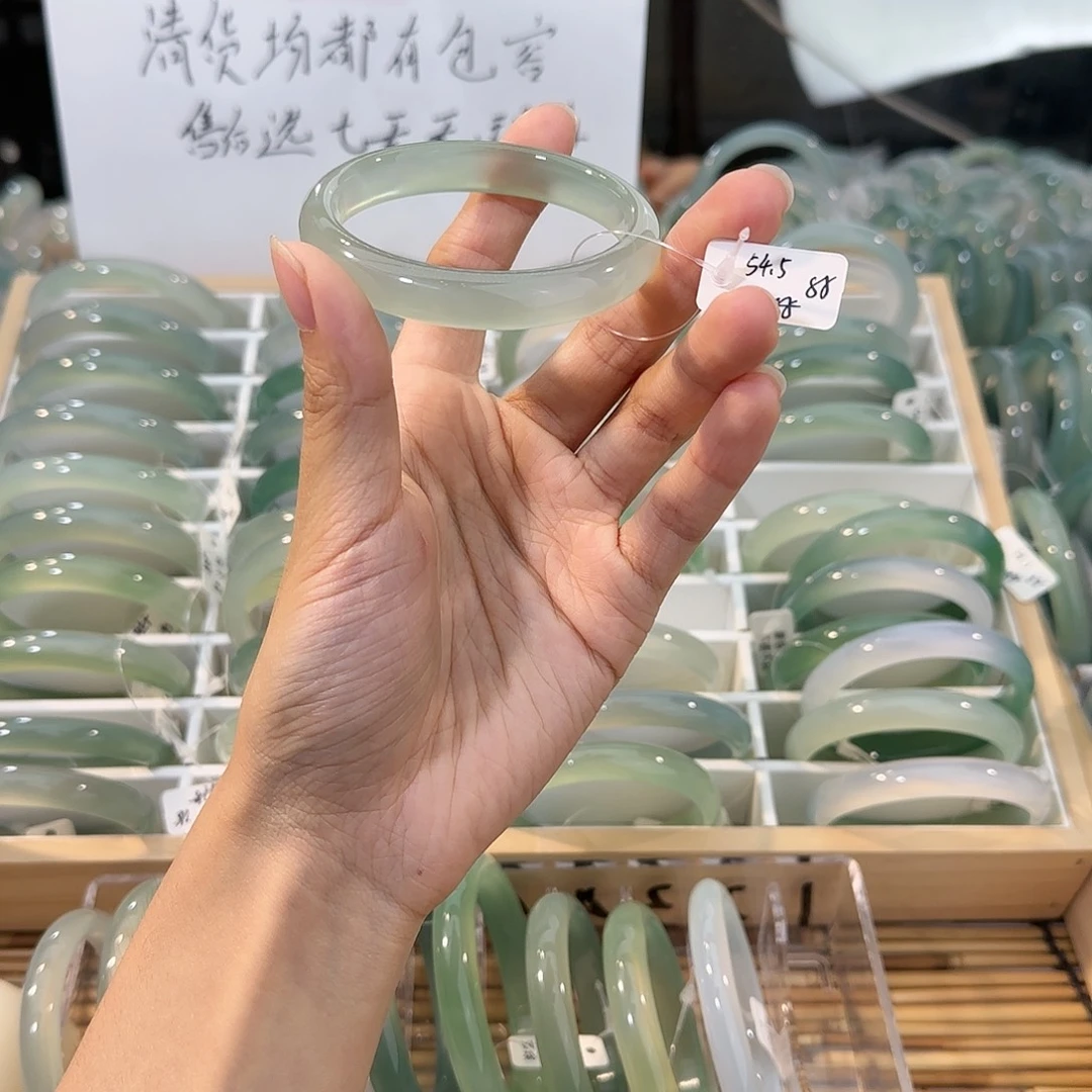 玛瑙/玉髓未镶嵌手镯圈口54.5