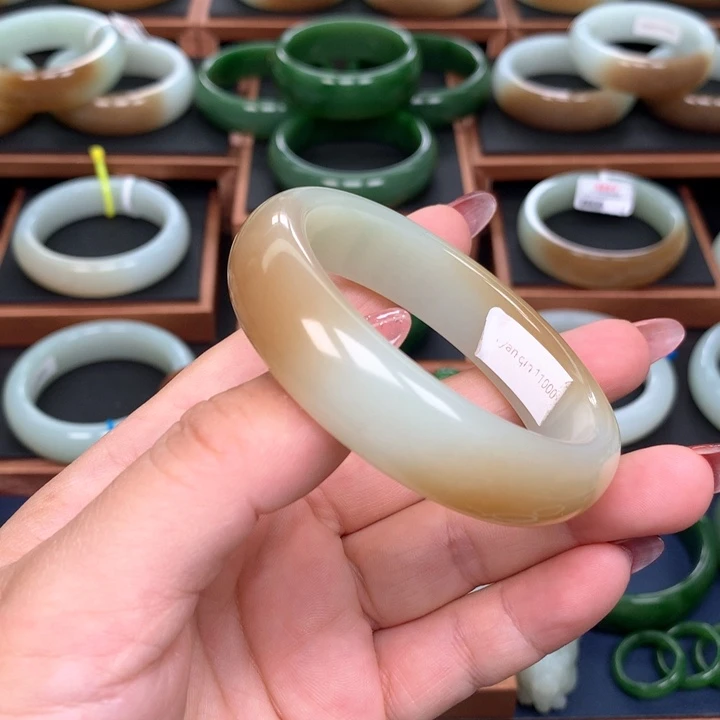 和田玉5657圈口未镶嵌