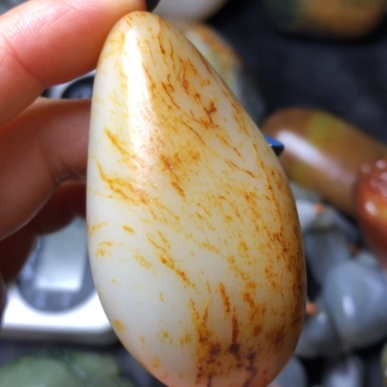 和田玉未镶嵌珠宝奇石