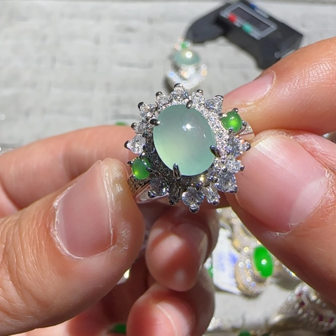 翡翠未镶嵌戒指翡翠