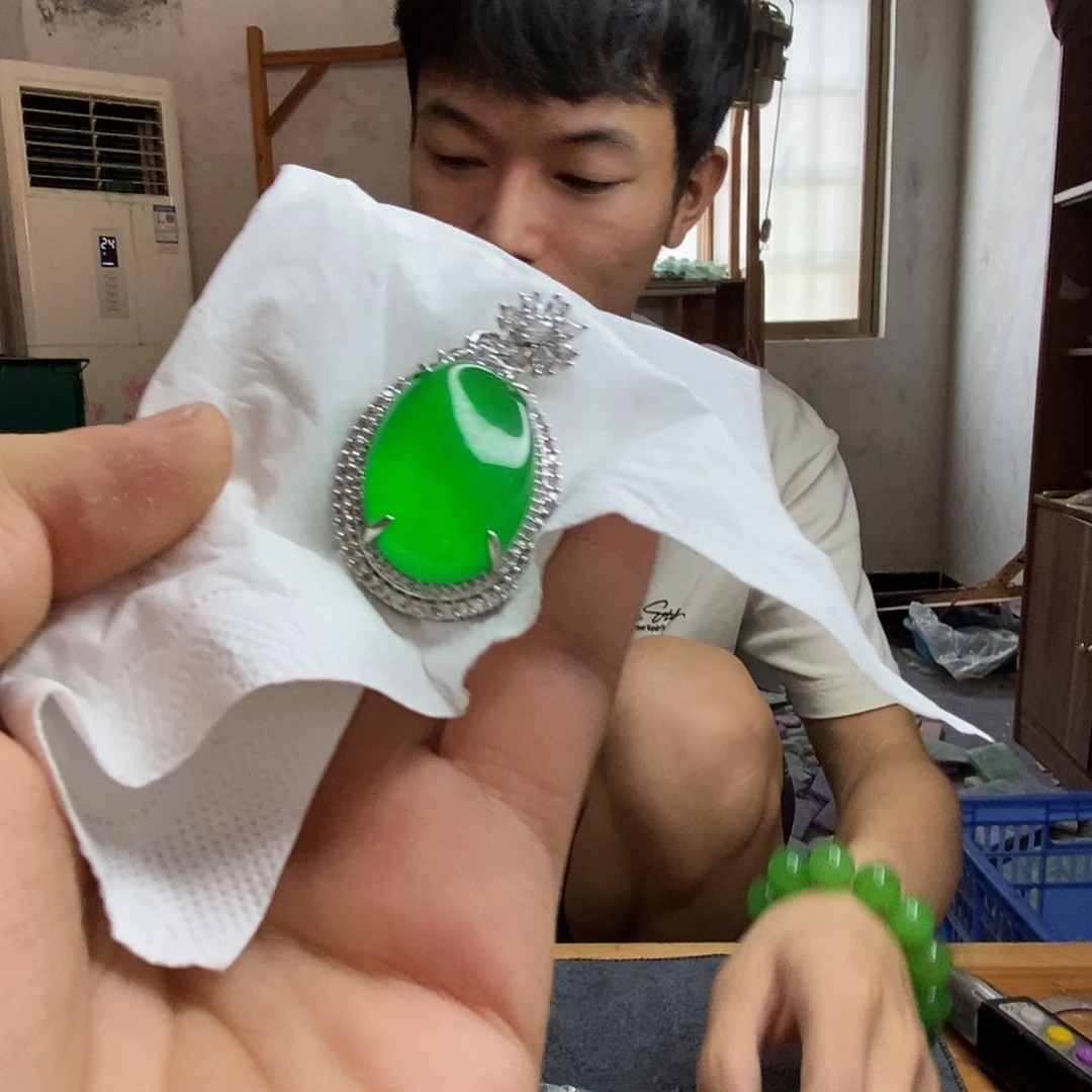 128 缅甸保真珠宝玉石