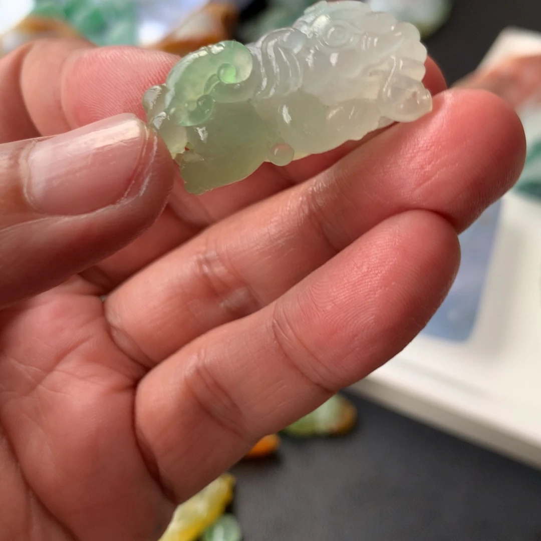 T***定制翡翠未镶嵌翡翠