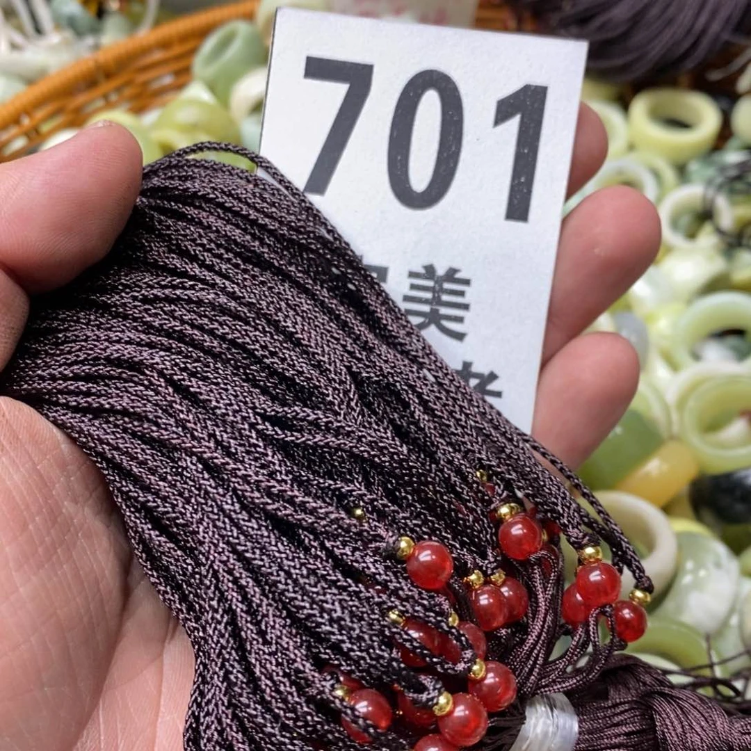 蛇纹石玉挂坠未镶嵌