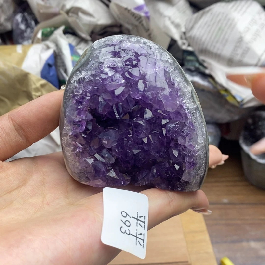 乌拉圭未镶嵌紫晶