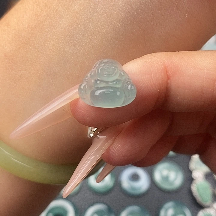 颈饰未镶嵌翡翠佛公
