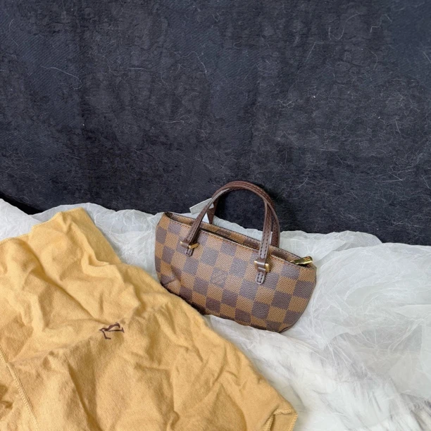95新 LouisVuitton/路易威登 棋盘格 mini 元宝小手提包
