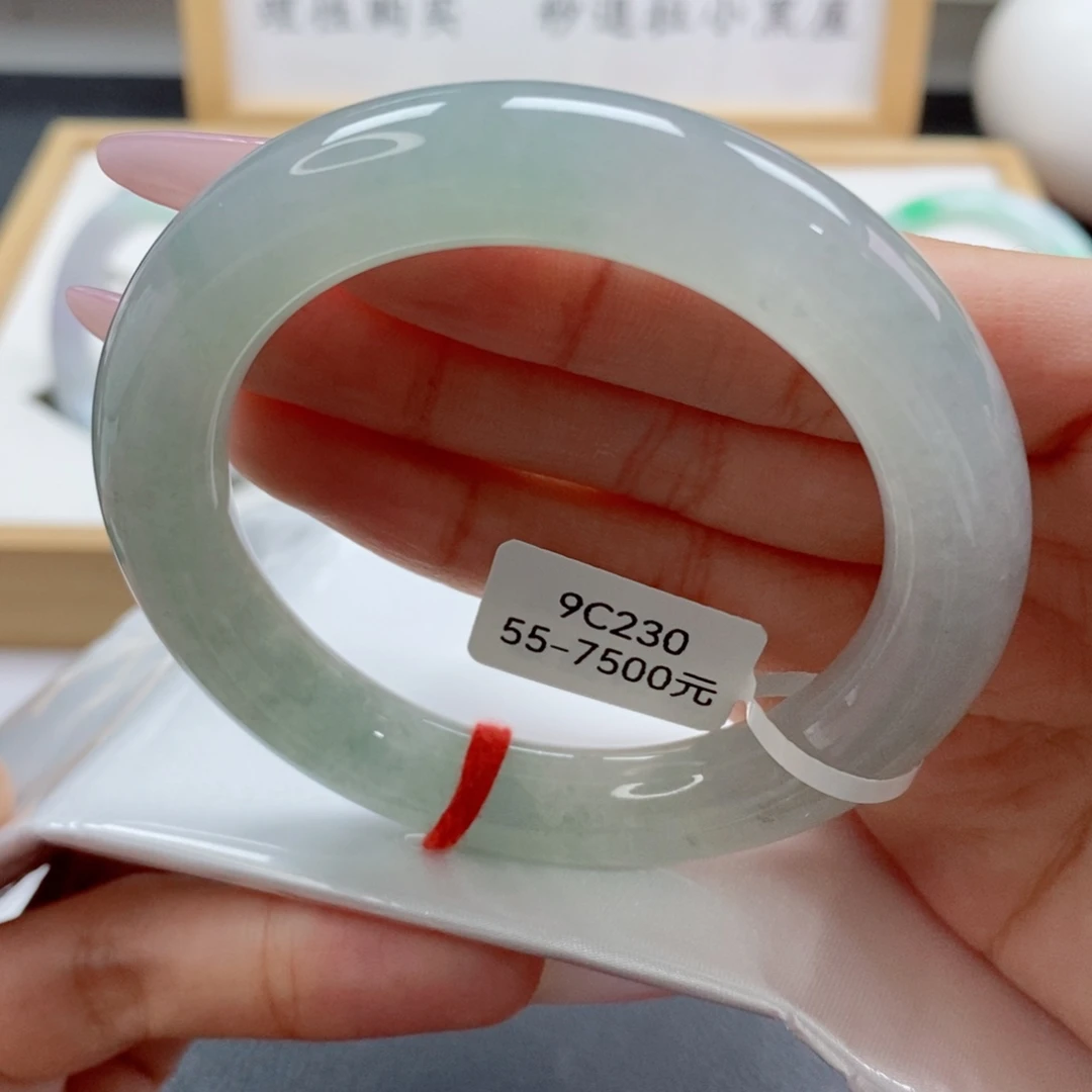 翡翠未镶嵌手镯天然A货翡翠手镯