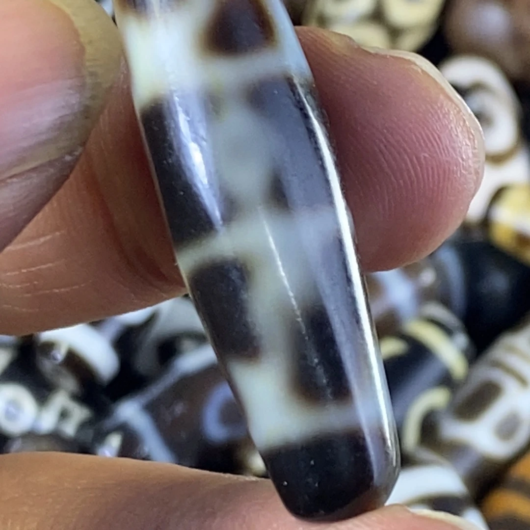 玛瑙/玉髓颈饰未镶嵌纯手工莲师三眼