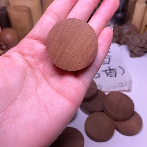 檀香木吊坠檀香黑肉圆牌