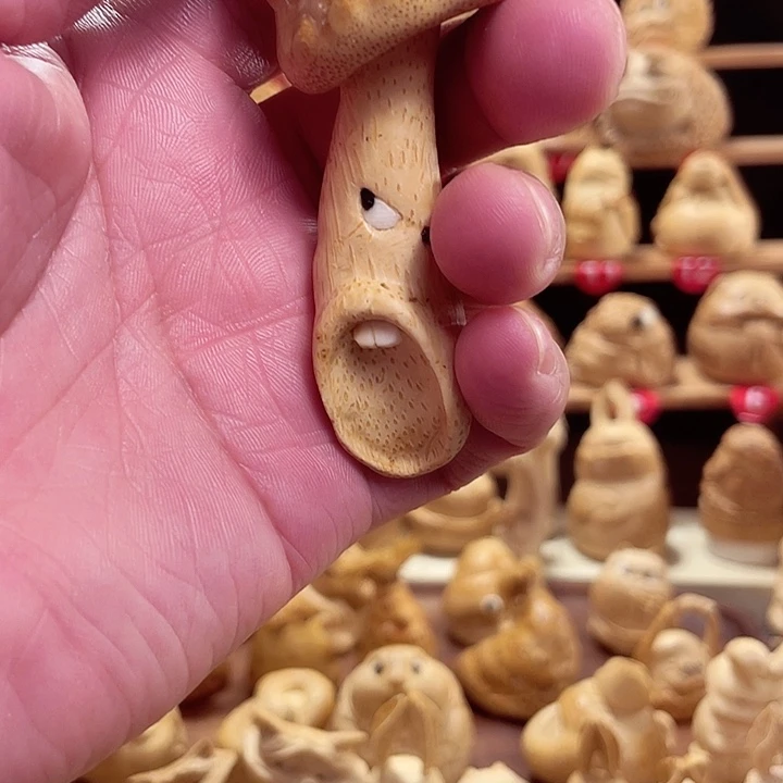 淘***啊竹竹根雕蘑菇手把件