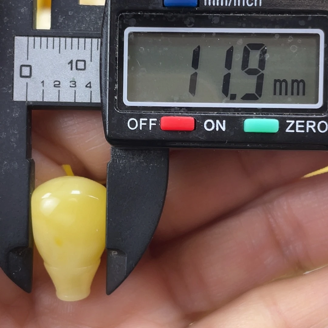 蜜蜡未镶嵌裸石20杂