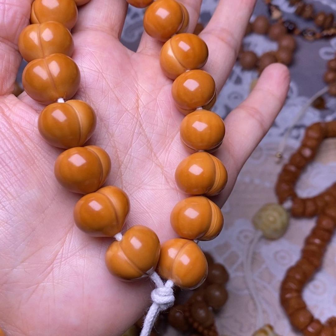 把件猴头核桃柯基屁桃高定