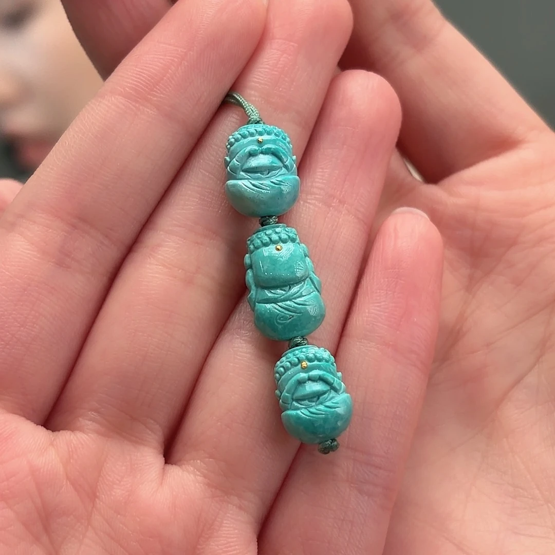 绿松石未镶嵌颈饰