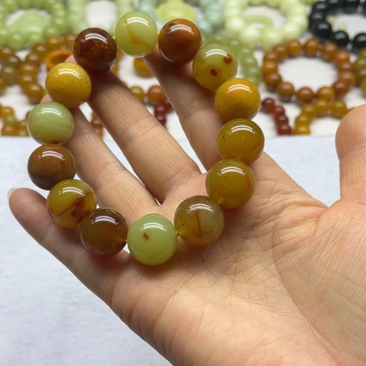 蛇纹石玉手串未镶嵌桃*妞