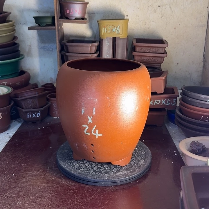 紫砂花盆，手工制作