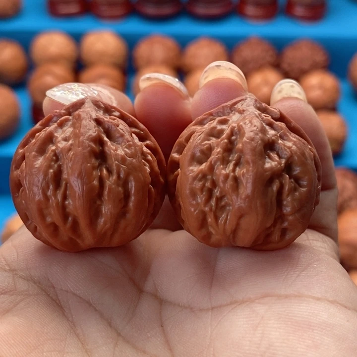 把件文玩核桃肉龙