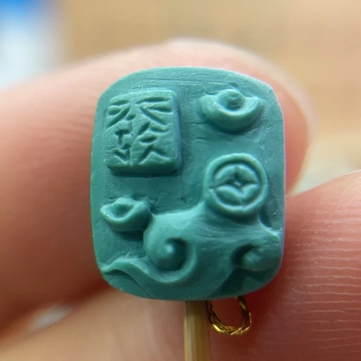 绿松石未镶嵌珠宝奇石