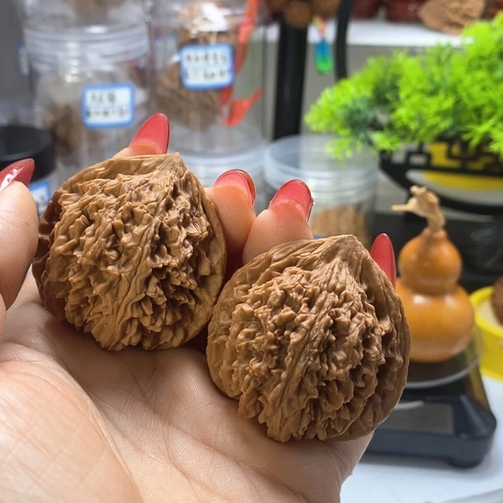 文玩核桃把件流星雨微修