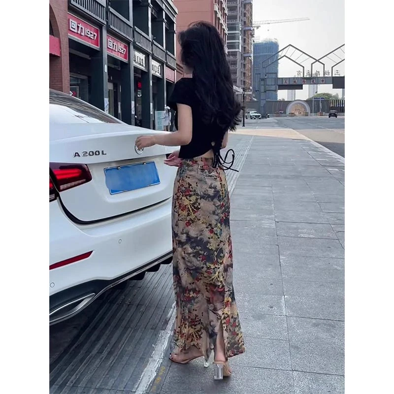 2025年夏季新款复古碎花高腰半身裙女装薄款显瘦包臀长裙子高级感