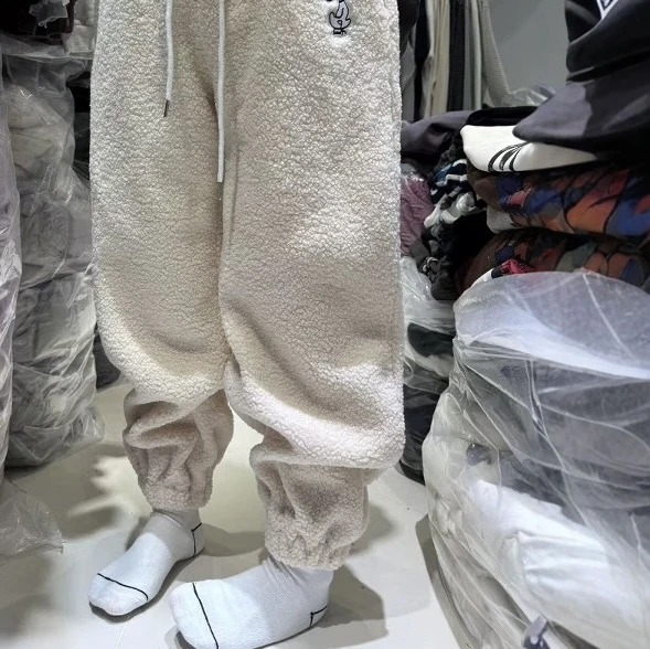 韩版毛毛加绒卡通卫裤