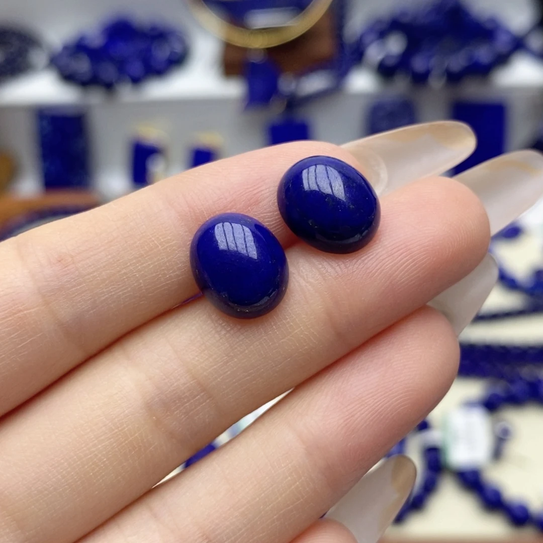 青金石未镶嵌耳饰