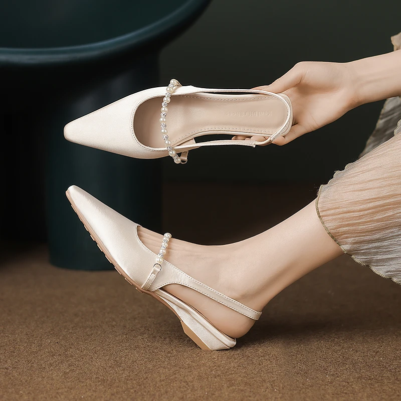 2025新款晚晚鞋包头凉鞋女夏仙女风配裙子后绊带尖头法式单鞋女