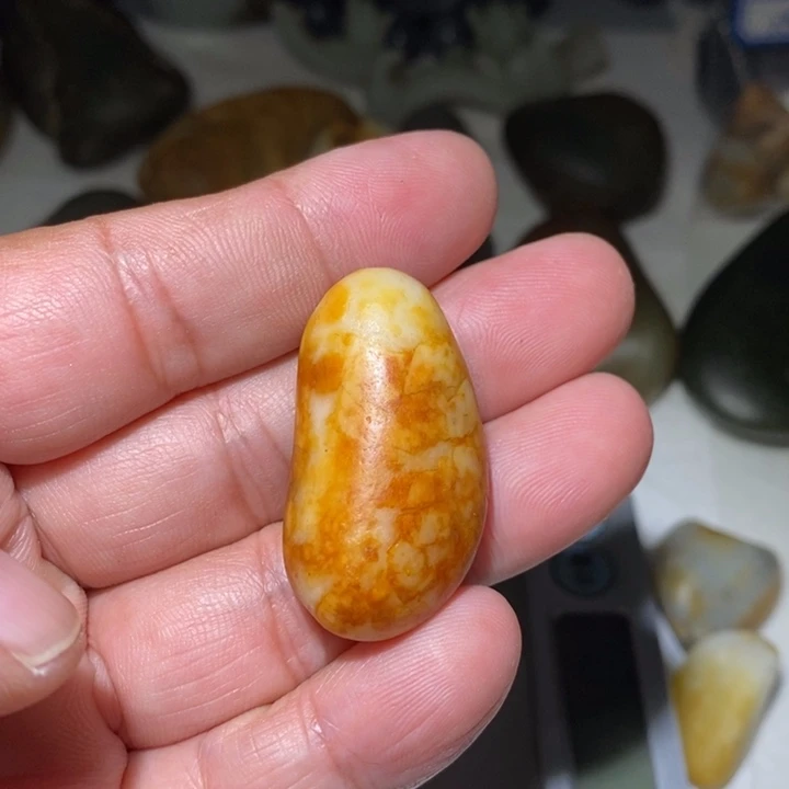 和田玉(子料)未镶嵌颈饰