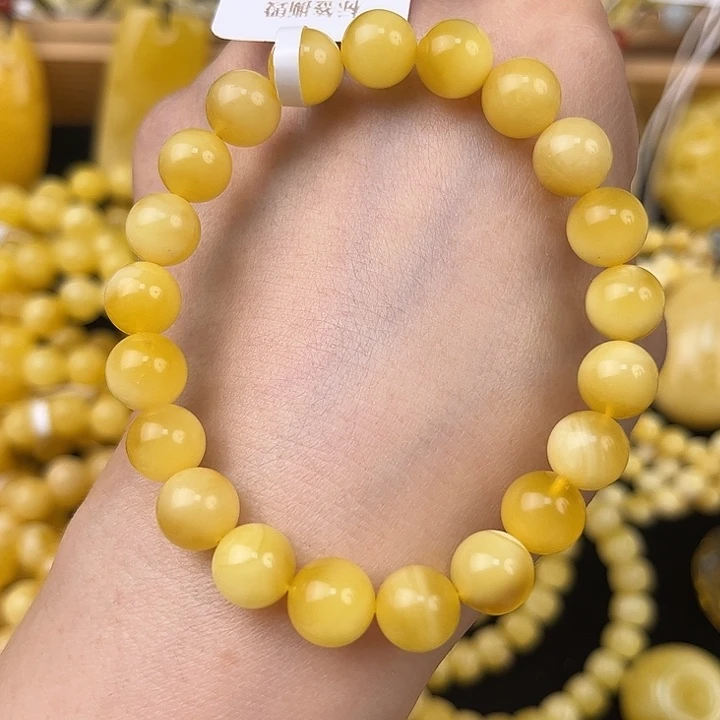 琥珀未镶嵌颈饰琥珀