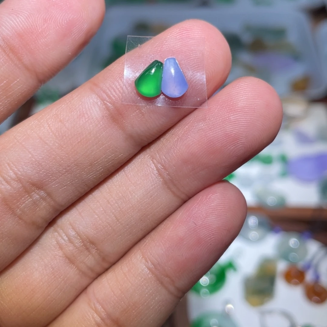 定制翡翠未镶嵌翡翠