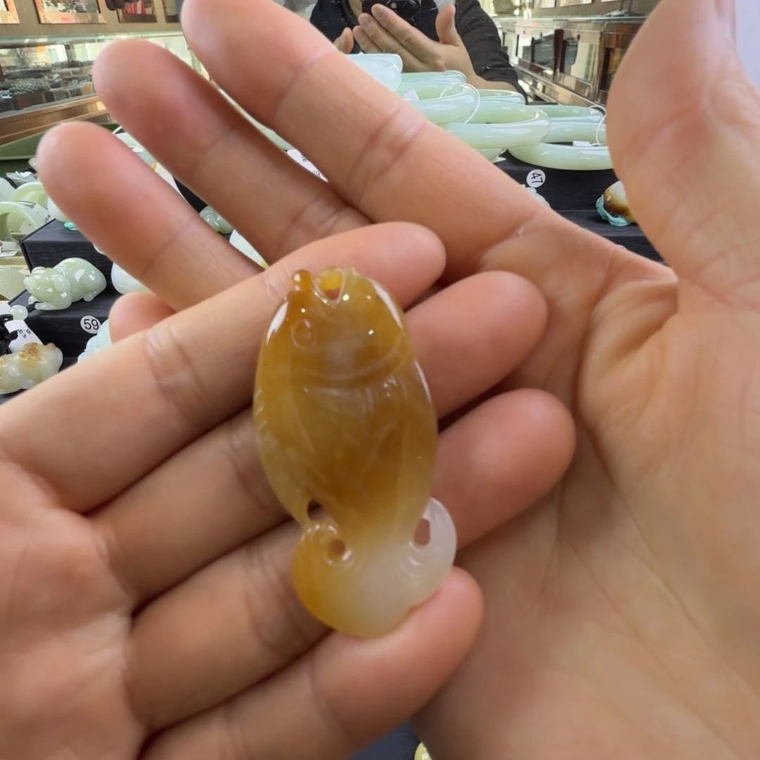 和田玉未镶嵌颈饰挂件