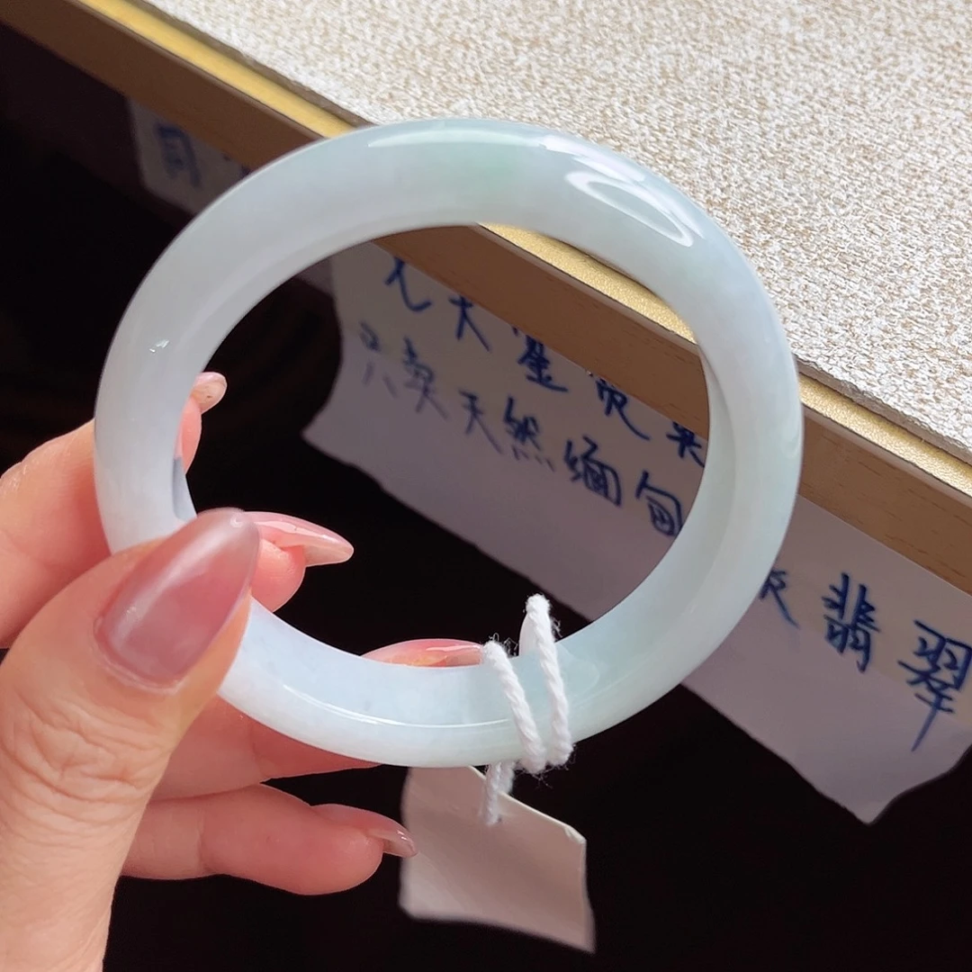 翡翠未镶嵌手镯手镯