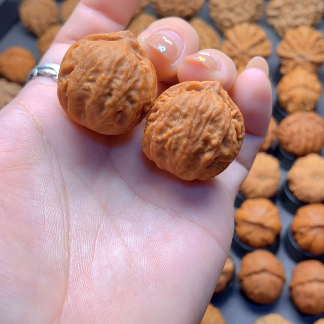 核桃文玩把件小福宝