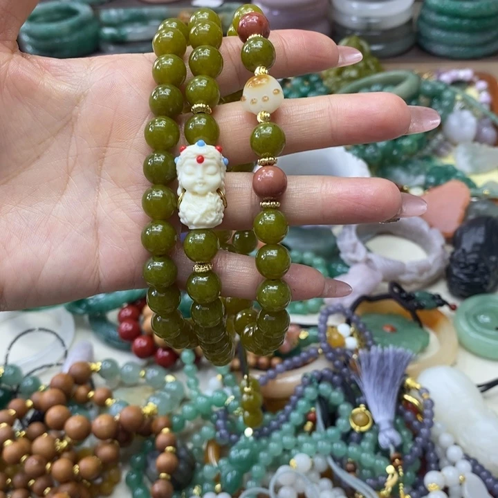 石英质玉手镯足银镀金镶嵌