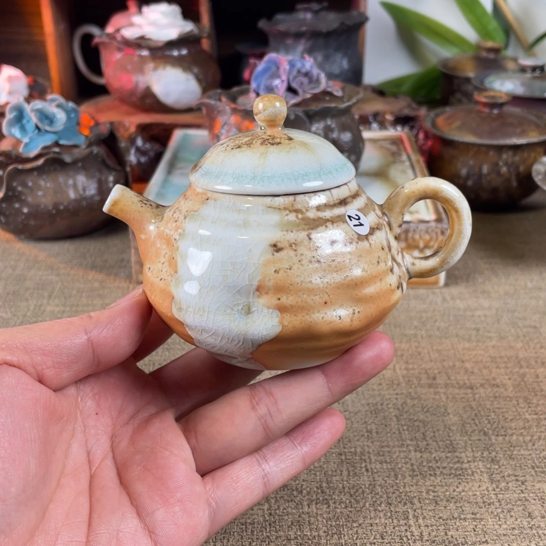 瓷片微瑕21。  中白壶