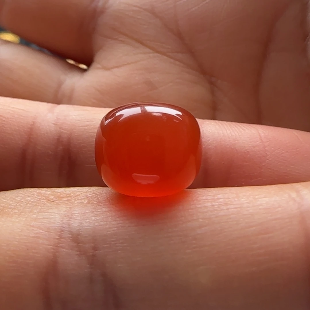 吉***帘南红玛瑙未镶嵌老型12.2x10.4皮裂