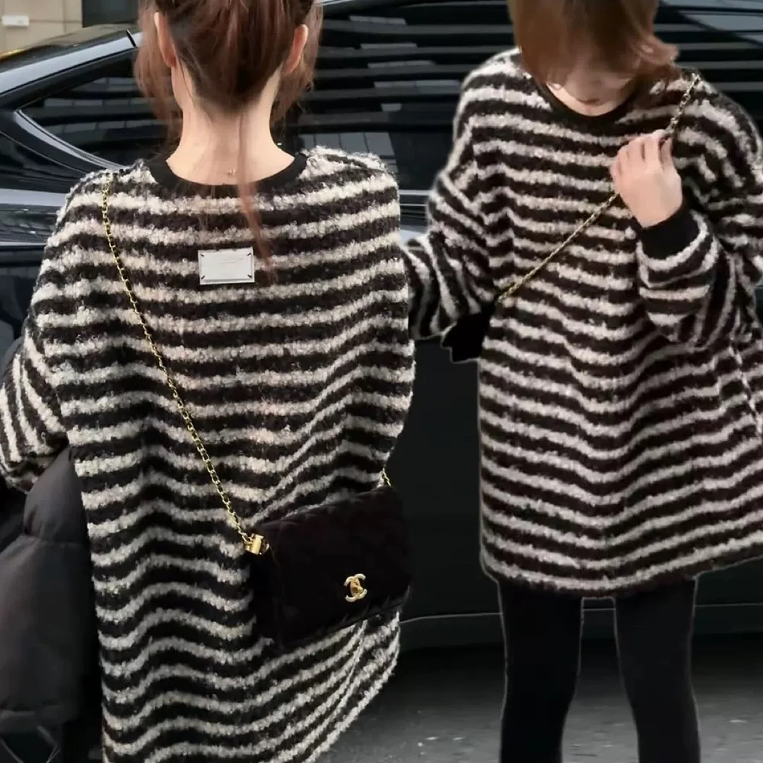 韩国东大门秋季新款黑白条纹撞色圆领颗粒绒宽松百搭时尚休闲卫衣