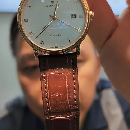 鳄鱼皮黄金/K黄金镶嵌宝石自动机械机芯