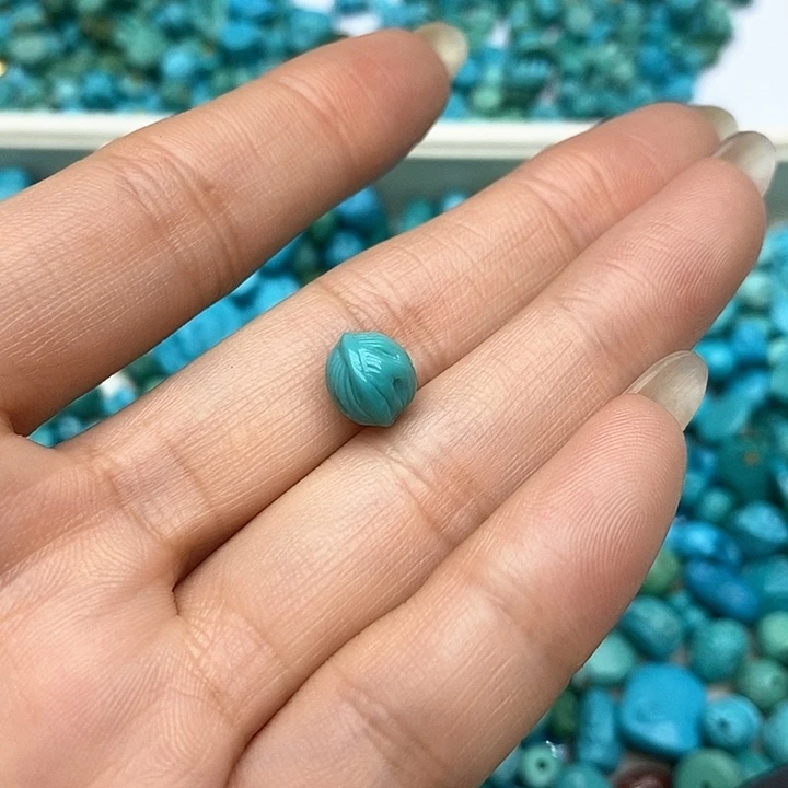 未镶嵌绿松石珠宝奇石