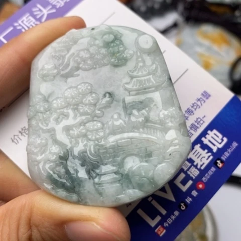 翡翠颈饰未镶嵌翡翠