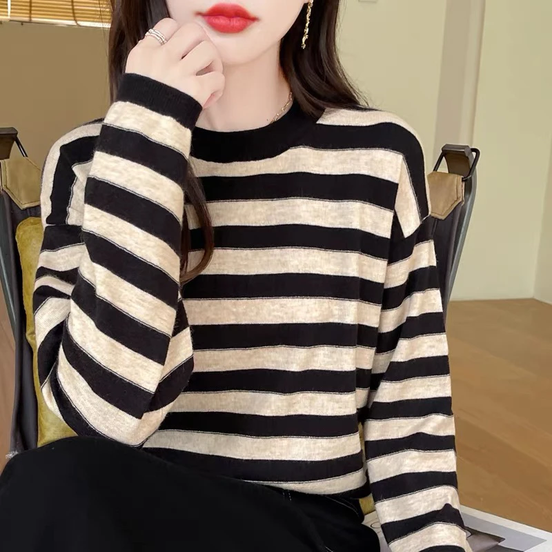 7841#新款女装时尚上衣