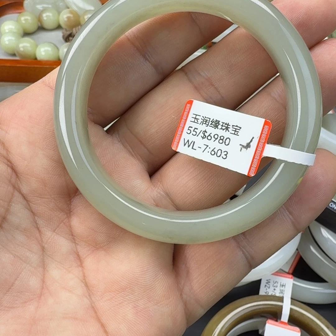 和田玉（糖玉）未镶嵌手镯