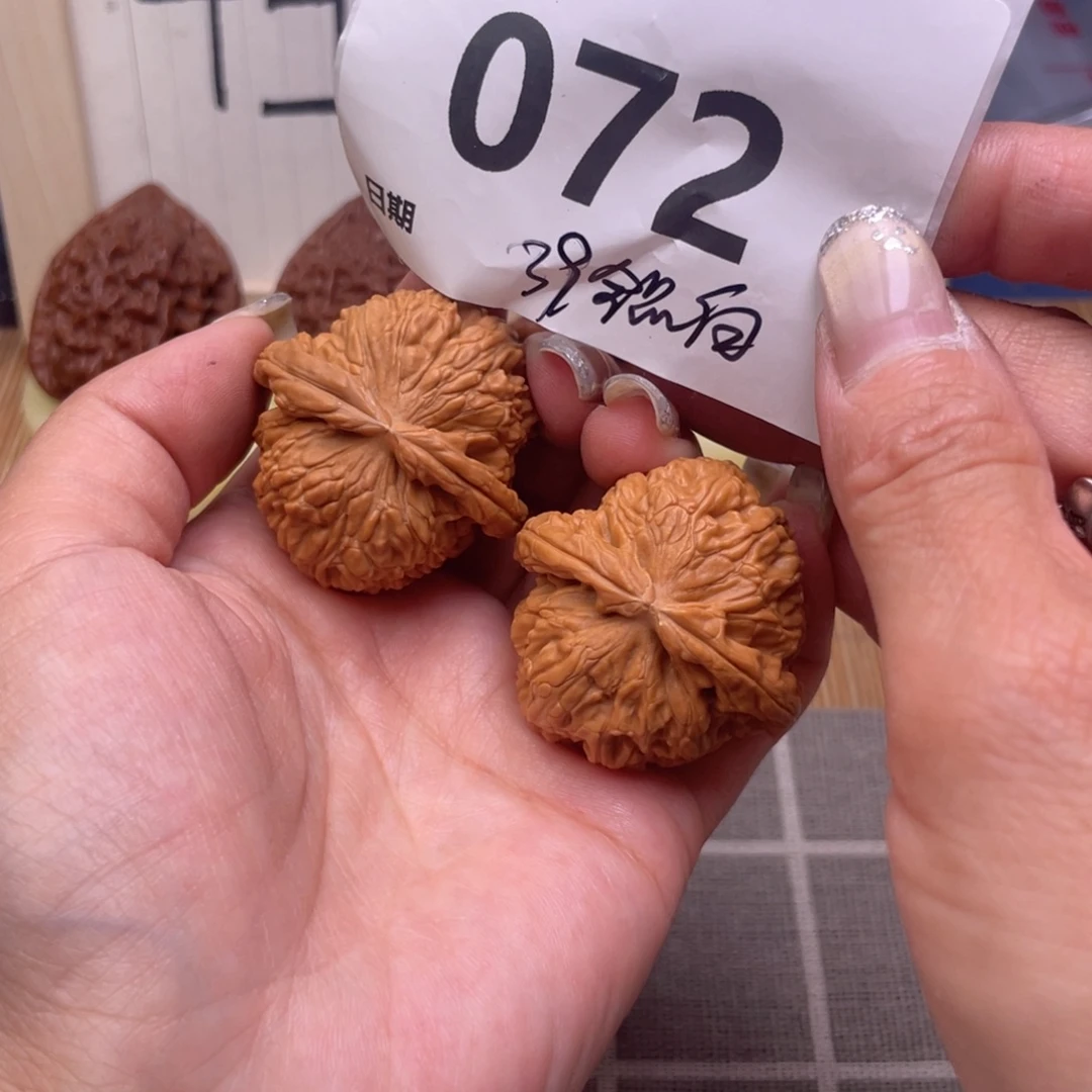 把件文玩核桃72号39全品白狮子